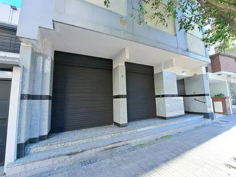 LOCAL c/ oficinas - 45 e/ 4 y 5 en venta La Plata