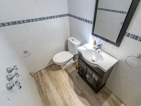 Departamento en Venta en Parque Chacabuco, USD 150.000