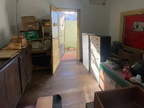 Casa 4 ambientes con 1 baño