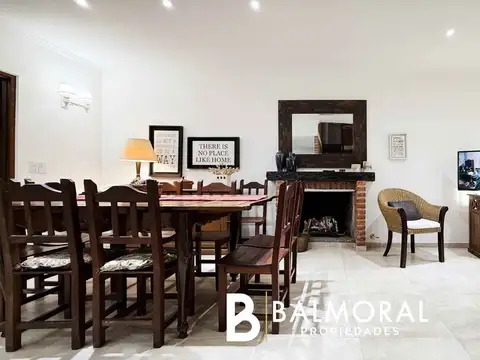 Casa 4 ambientes con 3 baños