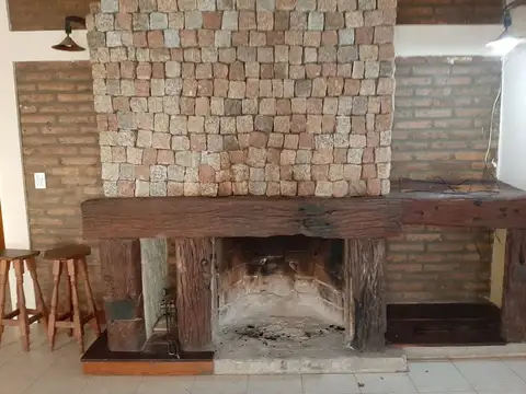 Casa 5 ambientes con 1 baño