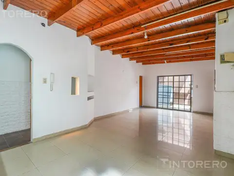 Depto Tipo Casa en Venta de 4 ambientes