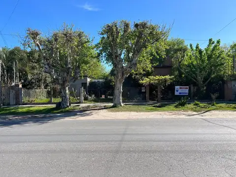 VENTA TERRENO CON CASA EN DIQUE LUJAN, COMERCIAL