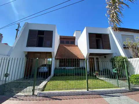 Casa en Esc.-Centro