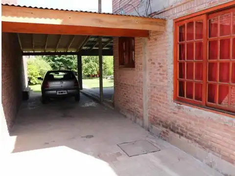 Casa 5 ambientes con 3 baños