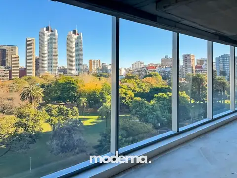 Oficina en Alquiler con 2 cocheras