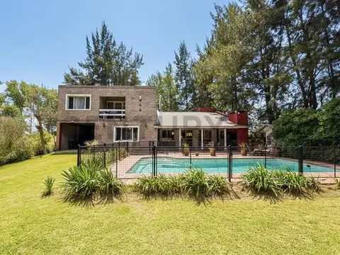 CASA EN VENTA EN BARRIO EL RODEO