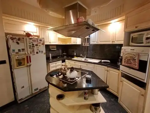 ESPECTACULAR CASA DE 5 AMB - DISEÑO Y CONFORT EN CADA RINCON