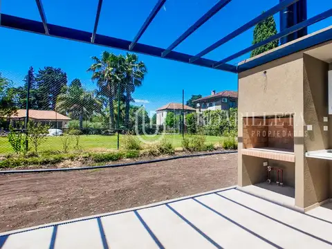 Townhouse en venta 4 ambientes con jardin privado en Aldeana Pilar