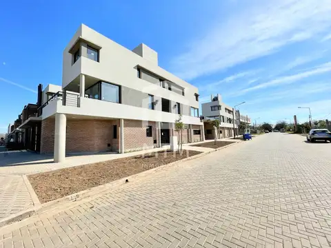 Departamento en Venta con 1 cochera