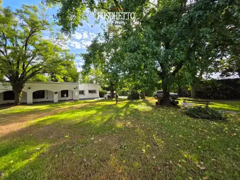 Ing. A. Sourdeaux (Monseñor de Andrea 866) Casa quinta con 4 dorm, pileta, parrilla, gran jardín. Lote 3396 m2