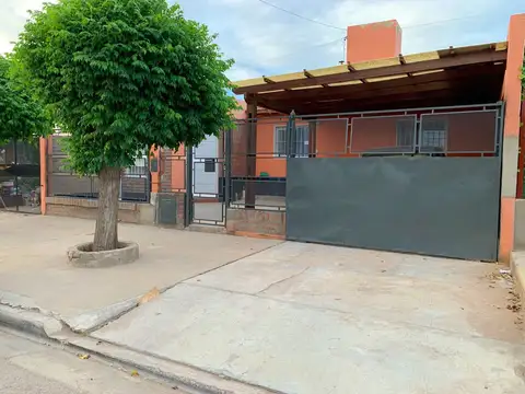 Casa 3 habitaciones y quincho en alquiler en Gran Neuquén Norte