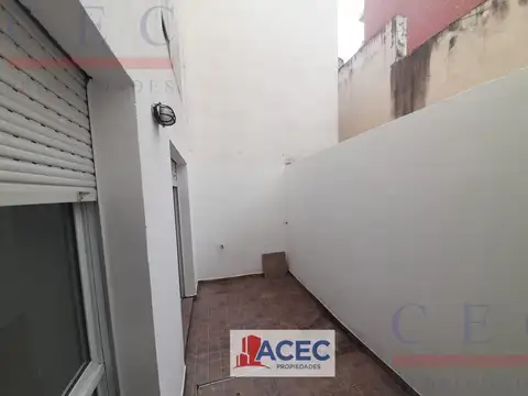 Depto Tipo Casa en Venta de 2 ambientes