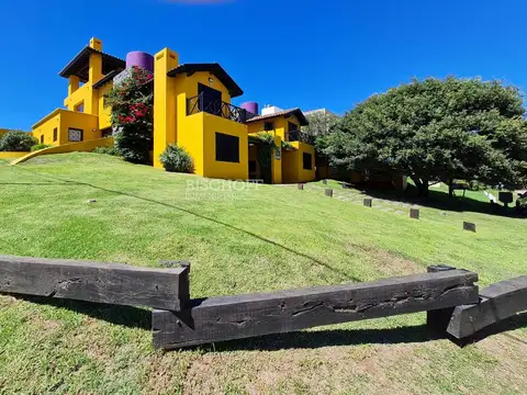 VENTA EN BLOCK DE 2 DUPLEX, EXCELENTES. BARRIO NORTE