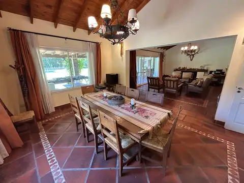 Casa 4 ambientes con 1 baño