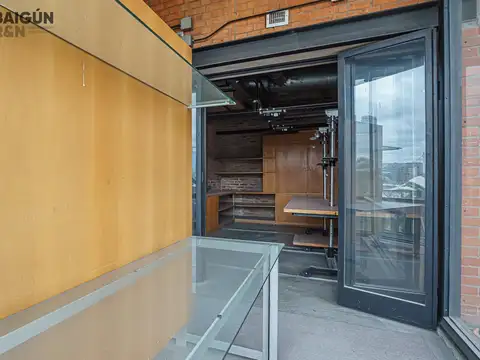 Oficina en Venta al Este