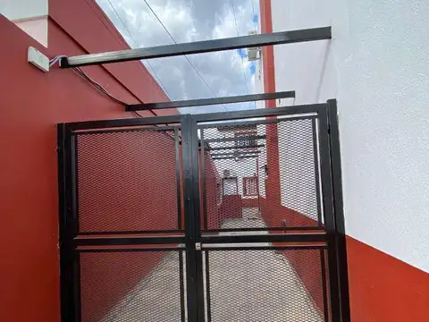 DUPLEX EN VENTA 3 AMBIENTES CON PATIO EN POLVORINES