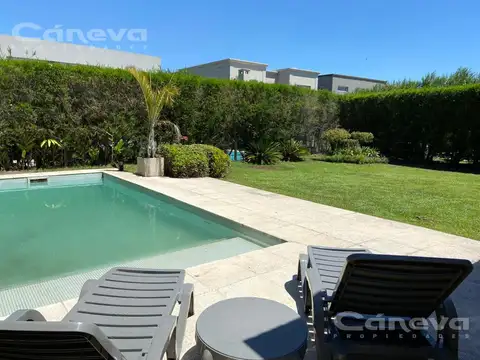 Casa en Alquiler de 4 dormitorios