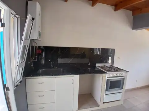 alquiler casa dos dormitorios holdich 1600