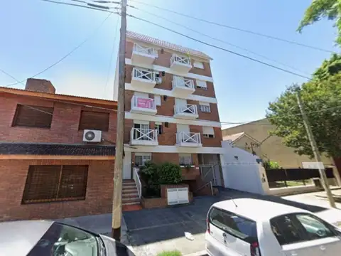 ALQUILER DEPARTAMENTO 2 1/2 AMB BECCAR con balcón