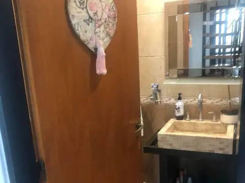 Depto Tipo Casa 4 ambientes con 2 baños