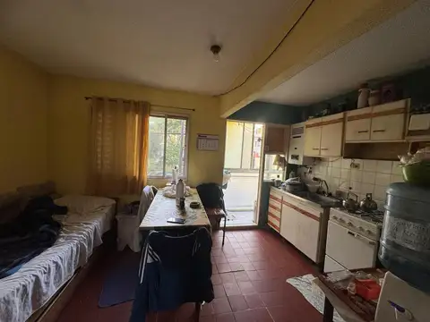 Departamento 4 ambientes con 1 baño