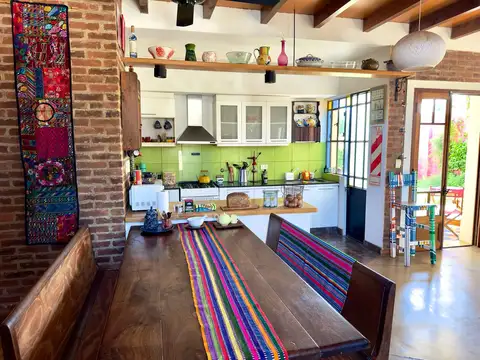 VENTA | Casa con Potencial Único para Hospedaje o amplia vivienda familiar en San Antonio de Areco