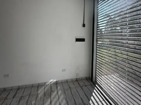 Local en alquiler, City Bell