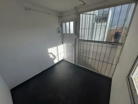 Galpón en venta zona infustrial Roldan