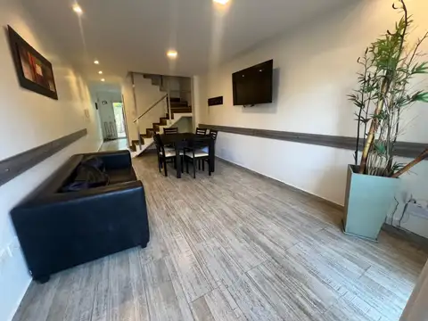 CALLE 11 928 (TRIPLEX)