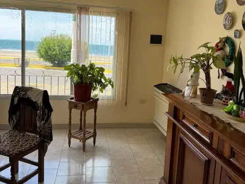 VENTA CASA 4 AMBIENTES + DEPTO, CALETA OLIVIA