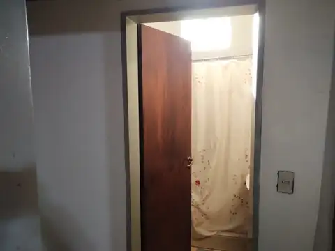 SE VENDE CASA EN BARRIO SANTA ROSA FLORENCIO VARELA