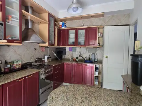 Departamento 5 ambientes con 3 baños