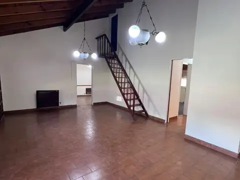 Local en Alquiler en Pilar, USD 800