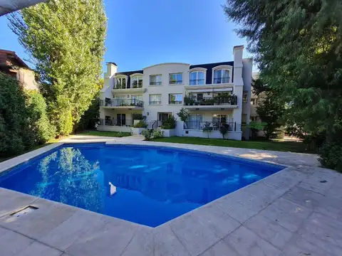 General Arias  al 2200