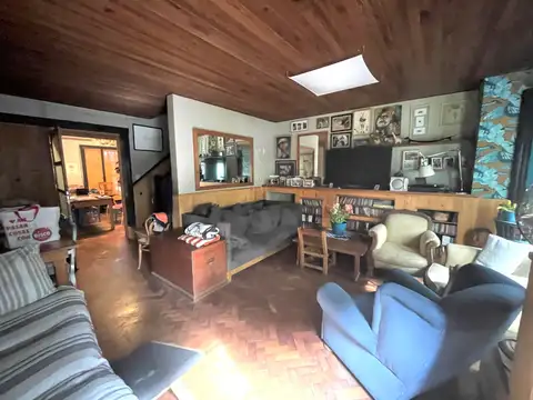 Juan Bautista Alberdi 700