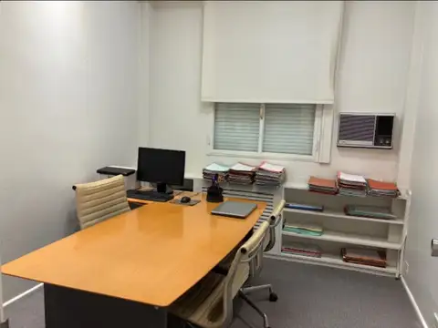 Oficina en Venta en Tribunales, USD 110.000