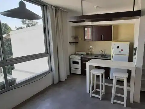 Av. Alsina 1275 Banfield Este