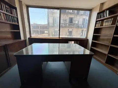 Oficina en venta y alquiler en San Nicolás, CABA