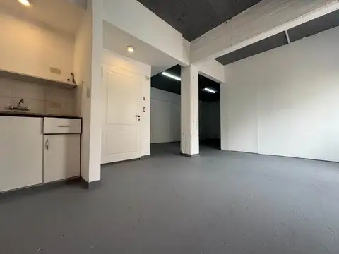 VENTA EDIFICIO COMERCIAL ESTRENAR COCHERAS MERLO