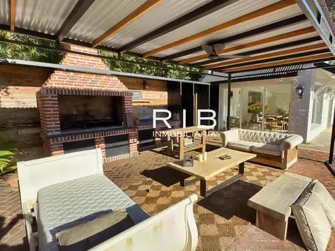 Casa 4 ambientes con 3 baños