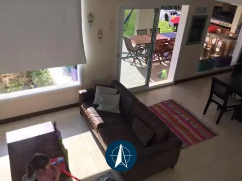 Casa 6 ambientes con 3 baños