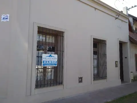 Casa 3 ambientes con 2 baños