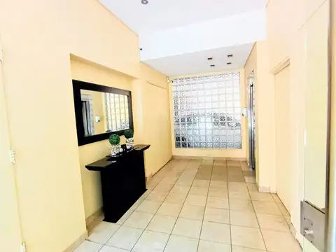 Av. Olazabal 5400, Piso 5