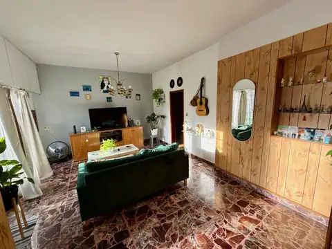 Casa en Venta en Parque Avellaneda, USD 200.000