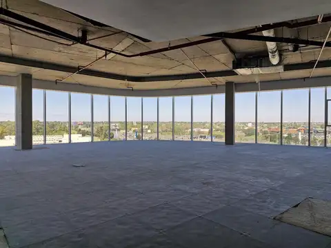 Oficina en Venta con 22 cocheras