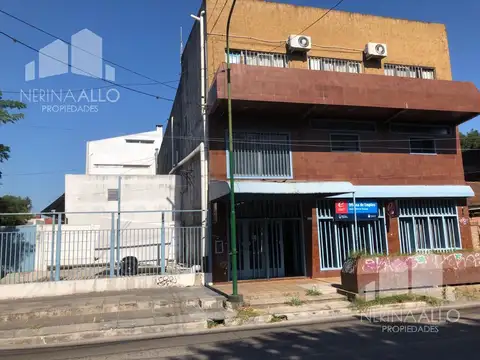 VENTA LOCAL GALPON ITUZAINGO