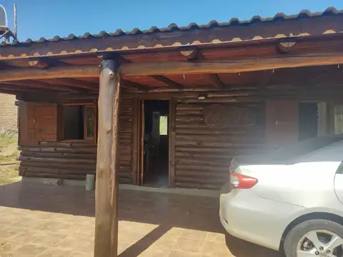 Casa 2 ambientes con 1 baño