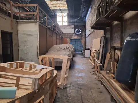 Galpón 600 m2 cubiertos Villa Santa Rita