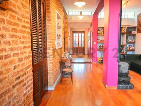 Casa en Venta en Lanus Oeste, USD 215.000